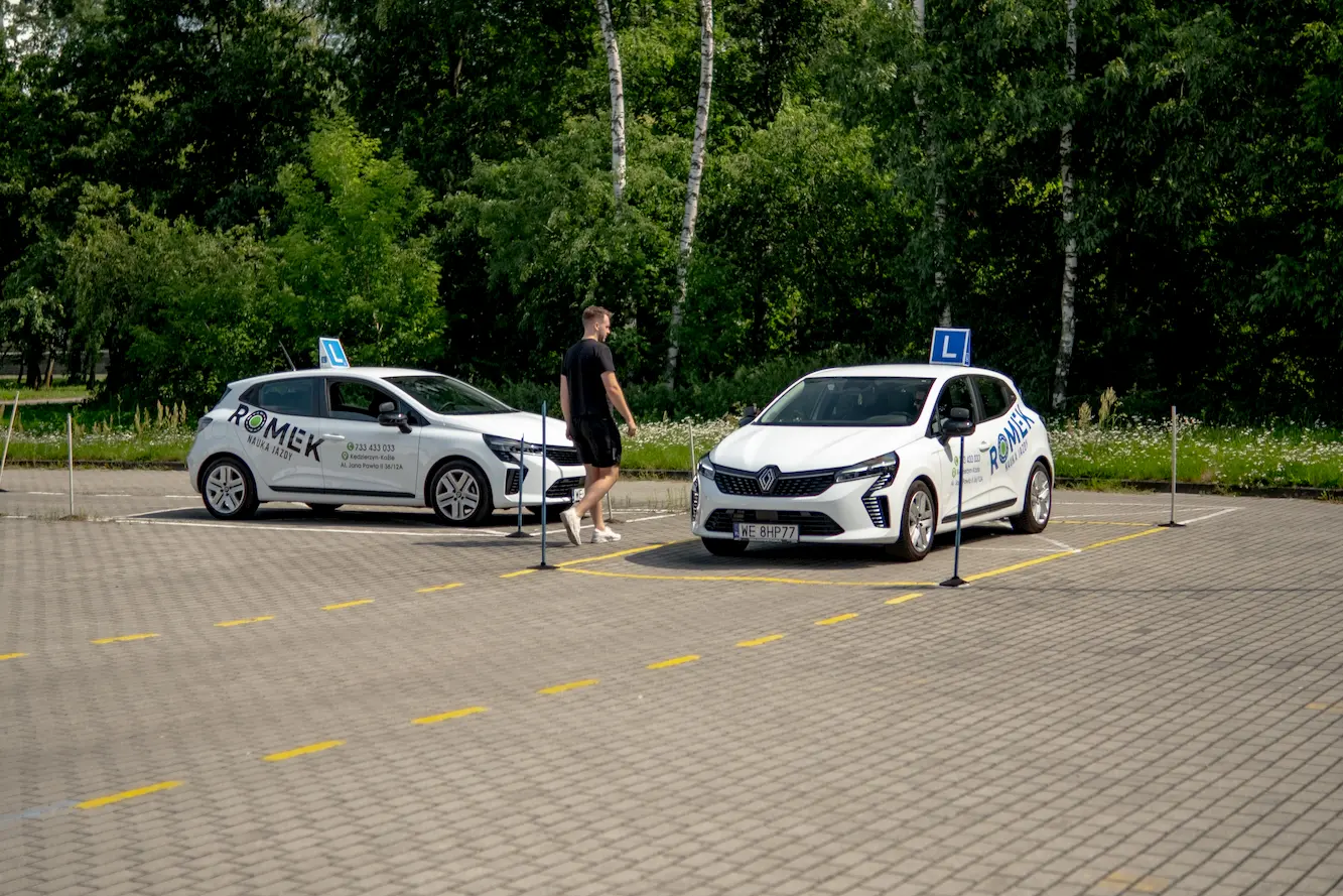 Plac manewrowy dostępny 24h – ćwicz jazdę kiedy chcesz, szkoła jazdy Romek Nauka Jazdy Kędzierzyn-Koźle